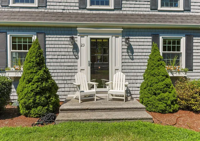 Photo 2 of Single family home for sale at 23 Swift Ave, Osterville, MA 02655 | MLS# 22604426 | Listing updated on 2026-09-14