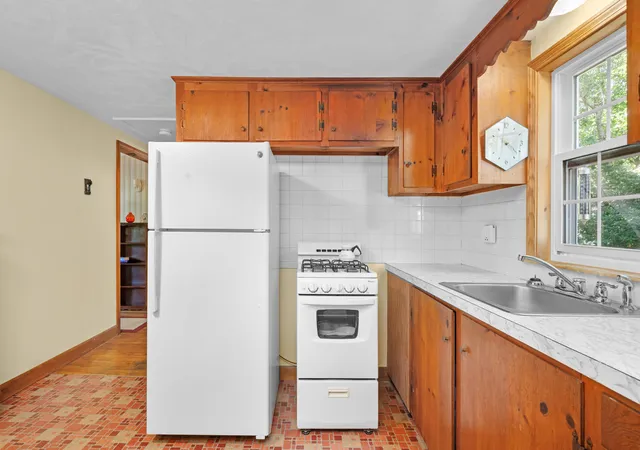 Photo 4 of Single family home for sale at 19 Nehoiden St, Harwich Port, MA 02646 | MLS# 22604451 | Listing updated on 2026-09-27