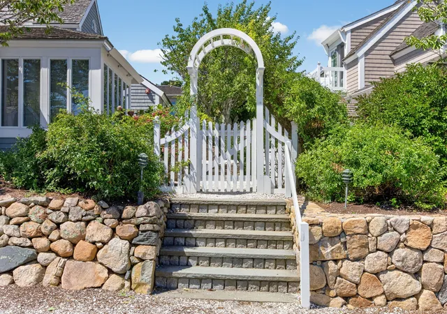 Photo 4 of Condo for sale at 4 Brant Rock Rd #UNIT 4, Mashpee, MA 02649 | MLS# 22604454 | Listing updated on 2026-09-08
