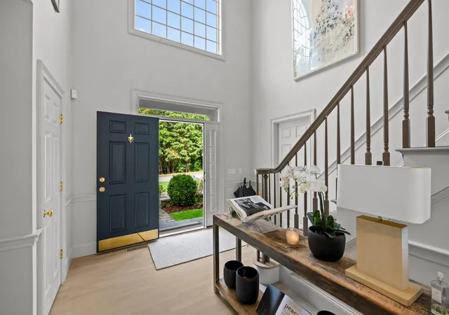 Photo 3 of Single family home for sale at 40 Spinnaker Ln, Harwich Port, MA 02646 | MLS# 22604459 | Listing updated on 2026-10-11