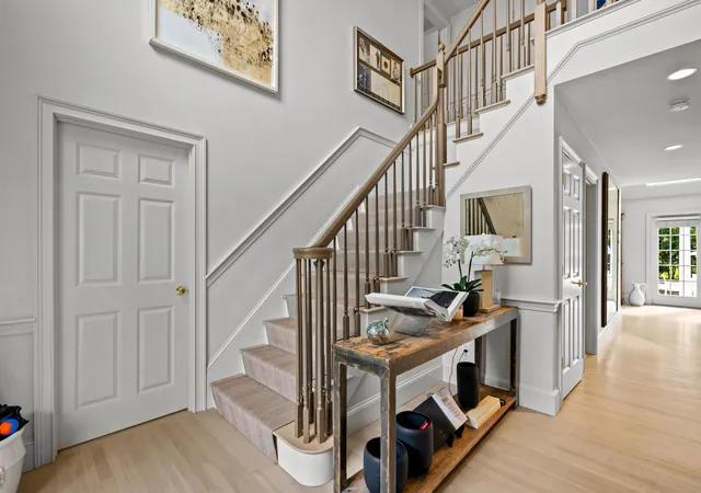 Photo 4 of Single family home for sale at 40 Spinnaker Ln, Harwich Port, MA 02646 | MLS# 22604459 | Listing updated on 2026-10-11
