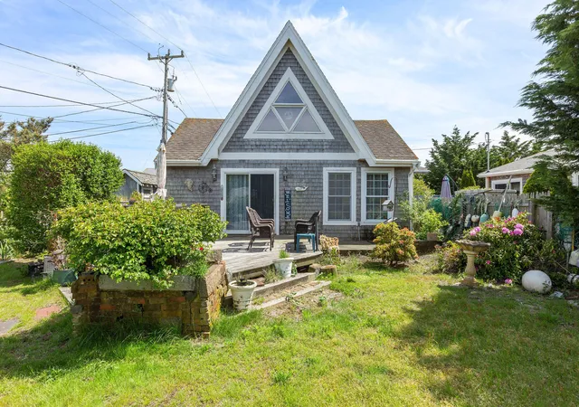 Photo 1 of Sale Pending at 897 Commercial St, Provincetown, MA 02657 | MLS# 22604617 | Listing updated on 2026-10-06