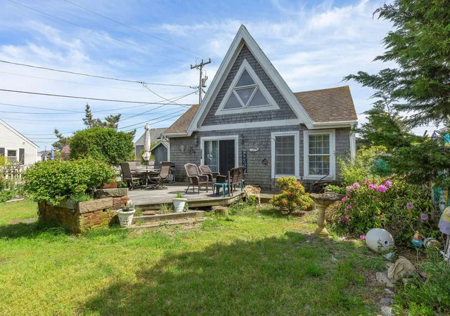 Photo 2 of Sale Pending at 897 Commercial St, Provincetown, MA 02657 | MLS# 22604617 | Listing updated on 2026-10-06