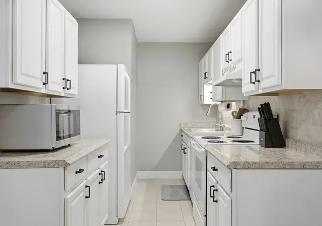 Photo 4 of Condo for sale at 207 Samoset St #APT B16, Plymouth, MA 02360 | MLS# 22604528 | Listing updated on 2026-09-13
