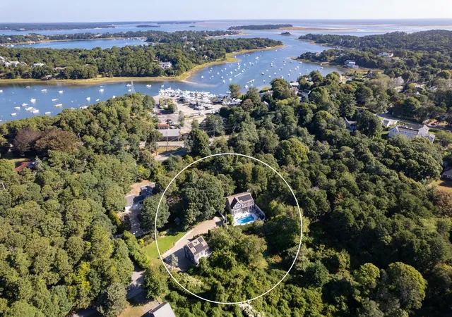 Photo 3 of Single family home for sale at 20 Lords Pond Rd, Chatham, MA 02633 | MLS# 22604710 | Listing updated on 2026-10-26