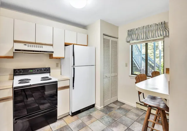 Photo 4 of Condo for sale at 104 Eaton Ln, Brewster, MA 02631 | MLS# 22604530 | Listing updated on 2026-09-23