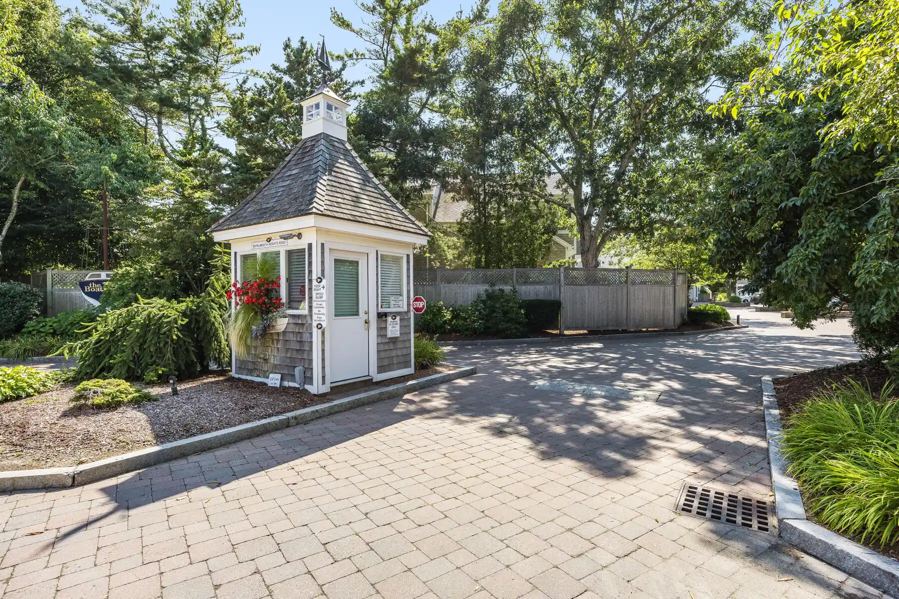 Listing Photo 2 - Condo for sale in 23 Keel De Sac located at 23 Keel De Sac, Falmouth, MA 02540 - Unit #UNIT 23