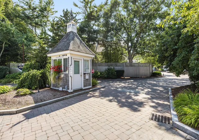 Listing Photo 2 - Condo for sale in building located at 23 Keel De Sac, Falmouth, MA 02540 - Unit #UNIT 23
