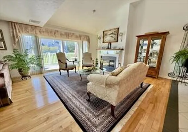 Photo 4 of Condo for sale at 40 Fairway Dr #40, Plymouth, MA 02360 | MLS# 22604532 | Listing updated on 2026-09-20