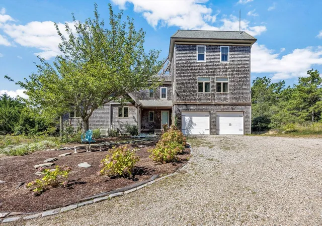 Photo 3 of Single family home for sale at 450 Quason Dr, Eastham, MA 02642 | MLS# 22604694 | Listing updated on 2026-10-25