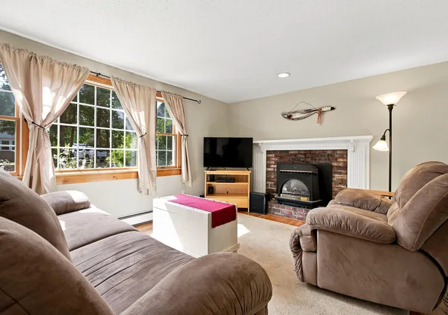 Photo 3 of Sale Pending at 2 Oyster Rd, South Dennis, MA 02660 | MLS# 22604589 | Listing updated on 2026-10-27