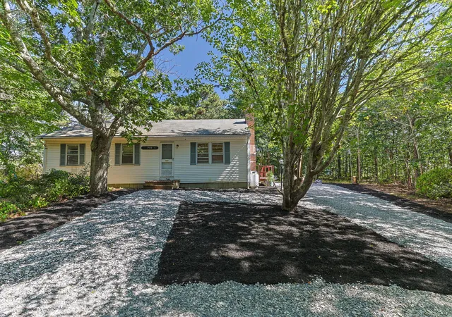 Photo 1 of Single family home for sale at 4 S Highland Way, North Truro, MA 02652 | MLS# 22604543 | Listing updated on 2026-09-11