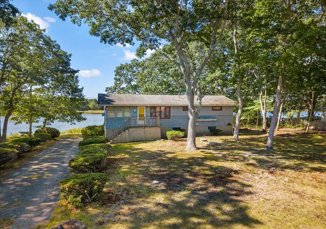Photo 1 of Single family home for sale at 6 Sandpiper Ter, Wareham, MA 02571 | MLS# 22604544 | Listing updated on 2026-09-11