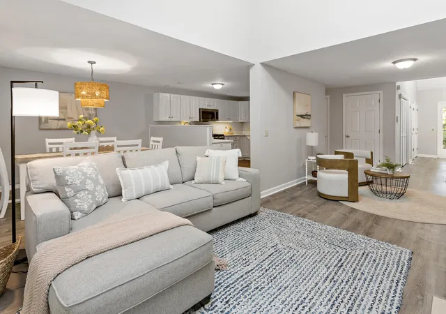 Photo 4 of Sale Pending at 7 Upland Cir, Mashpee, MA 02649 | MLS# 22604558 | Listing updated on 2026-10-15