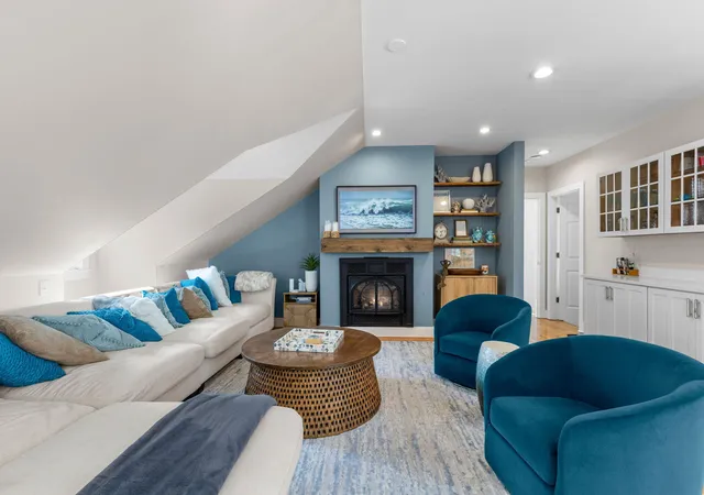 Listing Photo 4 - Condo for sale in building located at 10 Snows Ln, Provincetown, MA 02657 - Unit #UNIT 1C