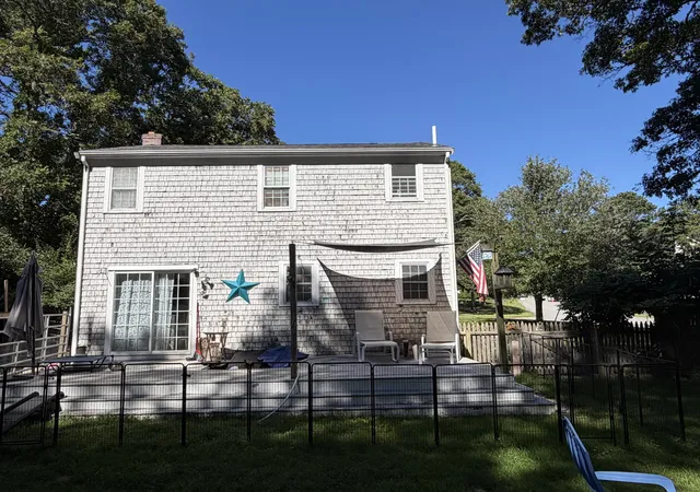 Photo 3 of Single family home for sale at 39 Warwick Way, Mashpee, MA 02649 | MLS# 22604665 | Listing updated on 2026-10-16