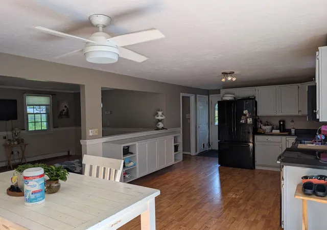 Photo 4 of Single family home for sale at 39 Warwick Way, Mashpee, MA 02649 | MLS# 22604665 | Listing updated on 2026-10-25