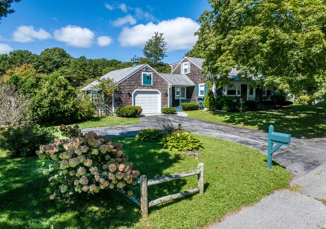 Photo 3 of Single family home for sale at 87 Central Ave, East Falmouth, MA 02536 | MLS# 22604744 | Listing updated on 2026-09-23