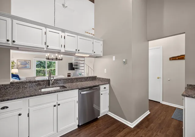 Listing Photo 4 - Condo for sale in building located at 104 Susanna Dr, Brewster, MA 02631