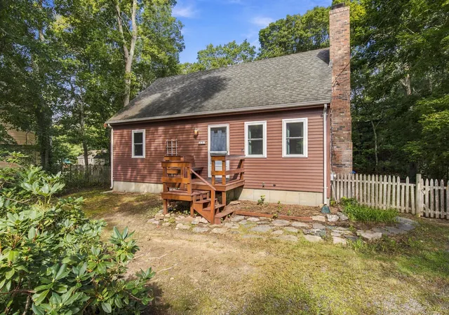 Photo 1 of Single family home for sale at 35 Pinecrest Beach Dr W, East Falmouth, MA 02536 | MLS# 22604889 | Listing updated on 2026-10-24
