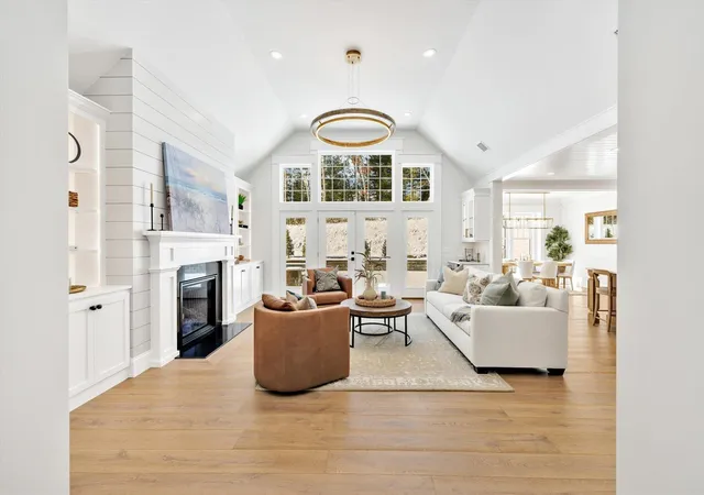 Photo 3 of Single family home for sale at 22 Country Clb Ln, Mashpee, MA 02649 | MLS# 22604830 | Listing updated on 2026-09-24