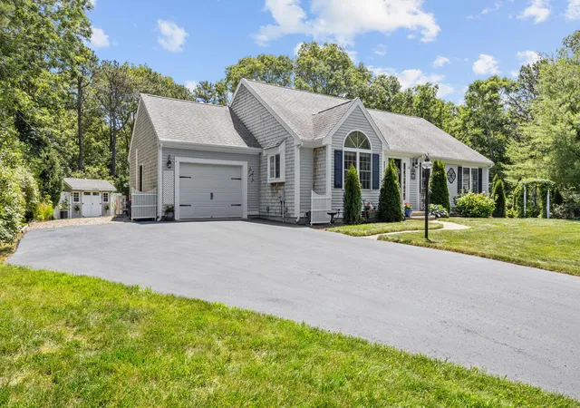 Photo 2 of Single family home for sale at 18 Pleasant Wood Dr, Forestdale, MA 02644 | MLS# 22604838 | Listing updated on 2026-10-20