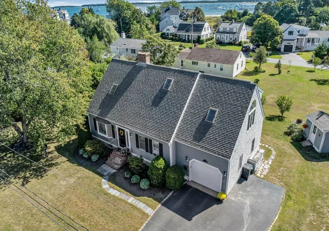 Photo 3 of Single family home for sale at 15 Iyanough Rd, Hyannis, MA 02601 | MLS# 22604927 | Listing updated on 2026-10-19