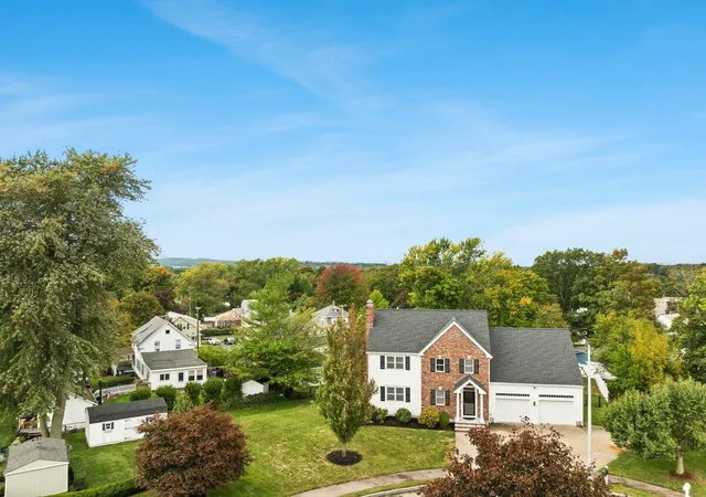 Photo 2 of Single family home for sale at 20 Harvest Ln, Braintree, MA 02184 | MLS# 22604983 | Listing updated on 2026-10-10