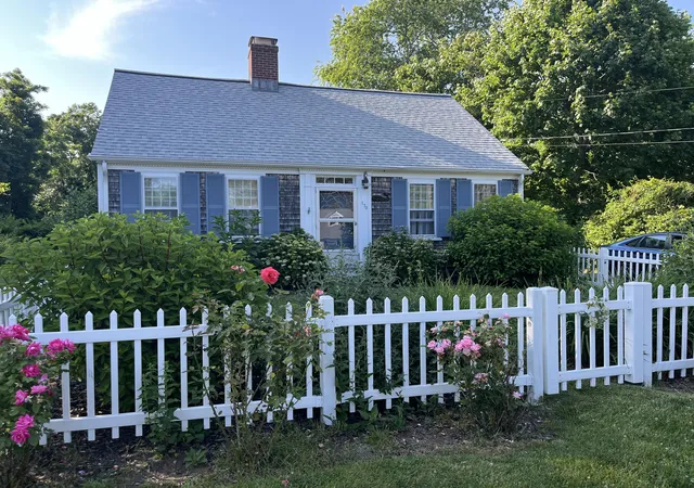 Single family home for sale at 170 Lakeview Ave, Falmouth, MA 02540 | MLS# 22604904