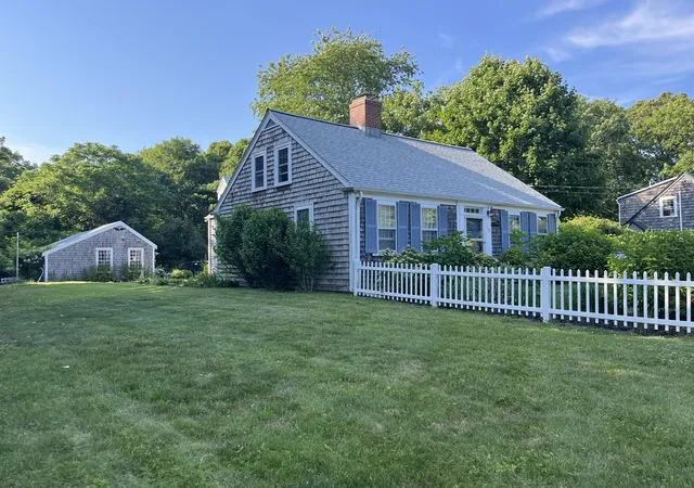 Photo 2 of Single family home for sale at 170 Lakeview Ave, Falmouth, MA 02540 | MLS# 22604904 | Listing updated on 2026-10-13
