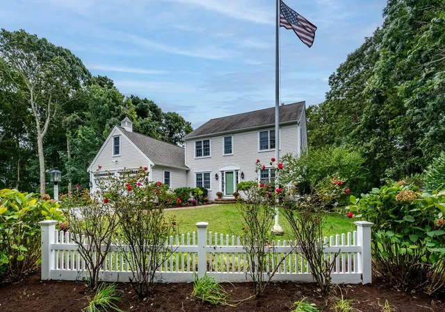 Photo 1 of Single family home for sale at 93 Avon Rd, Yarmouth Port, MA 02675 | MLS# 22604947 | Listing updated on 2026-10-26