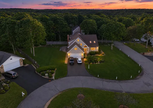 Photo 2 of Single family home for sale at 36 Noreast Dr, Sagamore Beach, MA 02562 | MLS# 22604960 | Listing updated on 2026-10-15