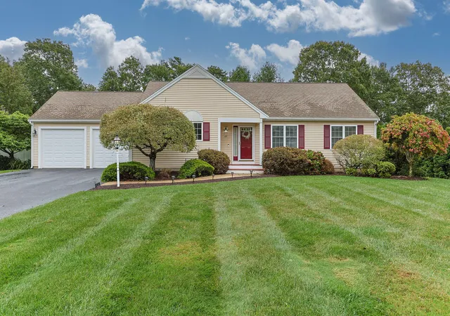 Photo 2 of Sale Pending at 22 Mirasol Dr, Buzzards Bay, MA 02532 | MLS# 22605008 | Listing updated on 2026-10-05