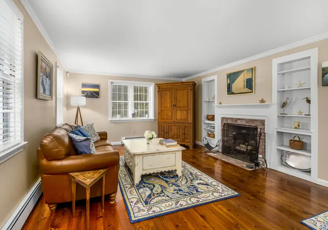 Photo 3 of Single family home for sale at 7 Squirrel Run St, Yarmouth Port, MA 02675 | MLS# 22605147 | Listing updated on 2026-10-26