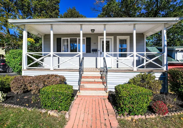 Photo 2 of Single family home for sale at 18 Lakeside Ave, East Weymouth, MA 02189 | MLS# 22605154 | Listing updated on 2026-10-15
