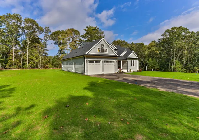 Photo 3 of Sale Pending at 136 Country Clb Rd, Sandwich, MA 02563 | MLS# 22605171 | Listing updated on 2026-10-13