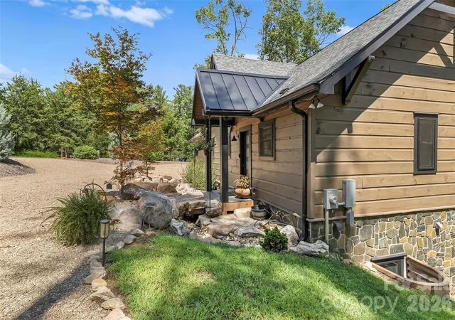 Photo 1 of Single family home for sale at 94 Osprey Roost Dr, Nebo, NC 28761 | MLS# 4296023 | Listing updated on 2026-09-02