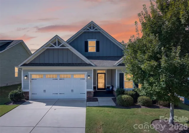 Photo 1 of Single family home for sale at 5219 Larewood Dr, Charlotte, NC 28215 | MLS# 4298540 | Listing updated on 2026-09-03