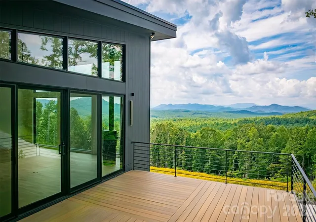 Photo 2 of Single family home for sale at 463 Summit Trl, Nebo, NC 28761 | MLS# 4350199 | Listing updated on 2026-09-01