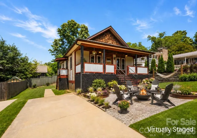 Photo 4 of Single family home for sale at 190 Joyner Ave, Asheville, NC 28806 | MLS# 4380603 | Listing updated on 2026-09-03