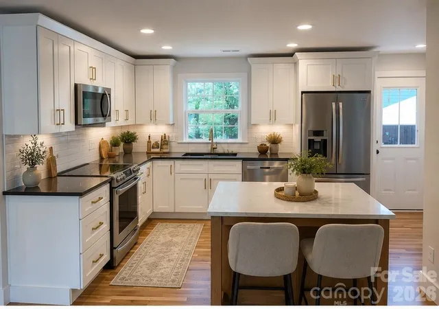 Photo 4 of Single family home for sale at 508 Olin Dr, Waxhaw, NC 28173 | MLS# 4380877 | Listing updated on 2026-09-03