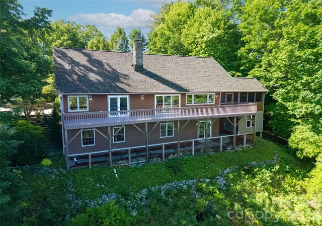 Photo 1 of Single family home for sale at 157 Kawani Ln, Brevard, NC 28712 | MLS# 4393607 | Listing updated on 2026-09-29