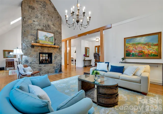 Photo 3 of Single family home for sale at 442 Autumn Sky Dr, Hendersonville, NC 28792 | MLS# 4394755 | Listing updated on 2026-09-04