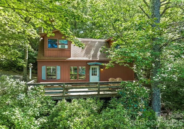Photo 2 of Single family home for sale at 52 Steep Ln, Maggie Valley, NC 28751 | MLS# 4397095 | Listing updated on 2026-09-03