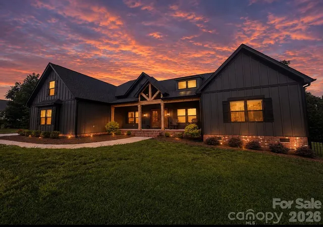 Photo 1 of Single family home for sale at 501 Edmunds Ln, Clover, SC 29710 | MLS# 4400753 | Listing updated on 2026-09-02