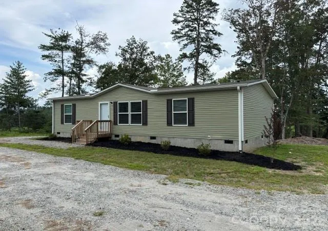 Photo 2 of Single family home for sale at 290 Poppy Acres Ln, East Flat Rock, NC 28726 | MLS# 4405972 | Listing updated on 2026-09-08