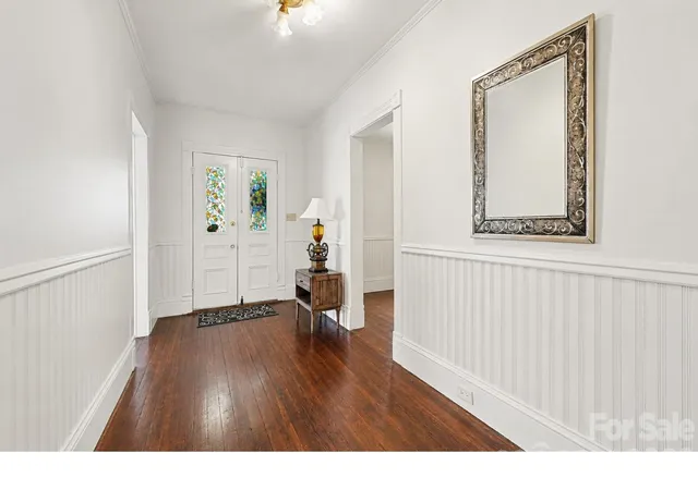 Photo 3 of Single family home for sale at 821 N Main St, Salisbury, NC 28144 | MLS# 4407765 | Listing updated on 2026-09-03