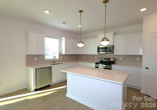 Photo 4 of Sale Pending at 641 Willoughby Park Dr, Monroe, NC 28112 | MLS# 4408928 | Listing updated on 2026-09-08