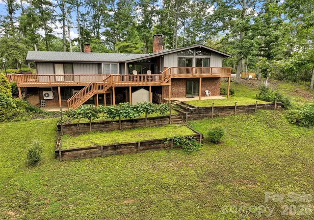 Photo 1 of Single family home for sale at 520 Washburn Rd, Spruce Pine, NC 28777 | MLS# 4411395 | Listing updated on 2026-09-02