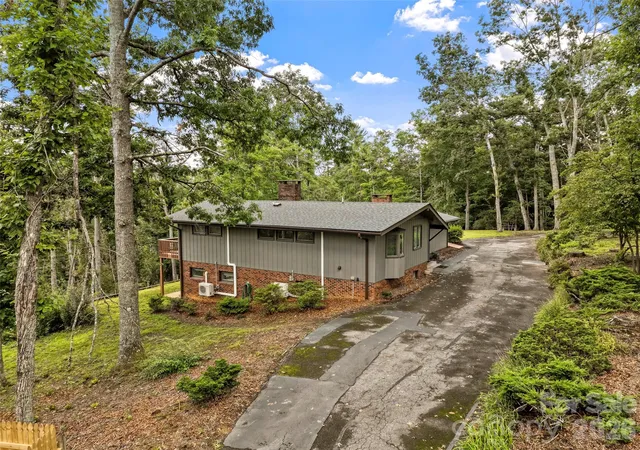 Photo 47 of Single family home for sale at 520 Washburn Rd, Spruce Pine, NC 28777 | MLS# 4411395 | Listing updated on 2026-09-02